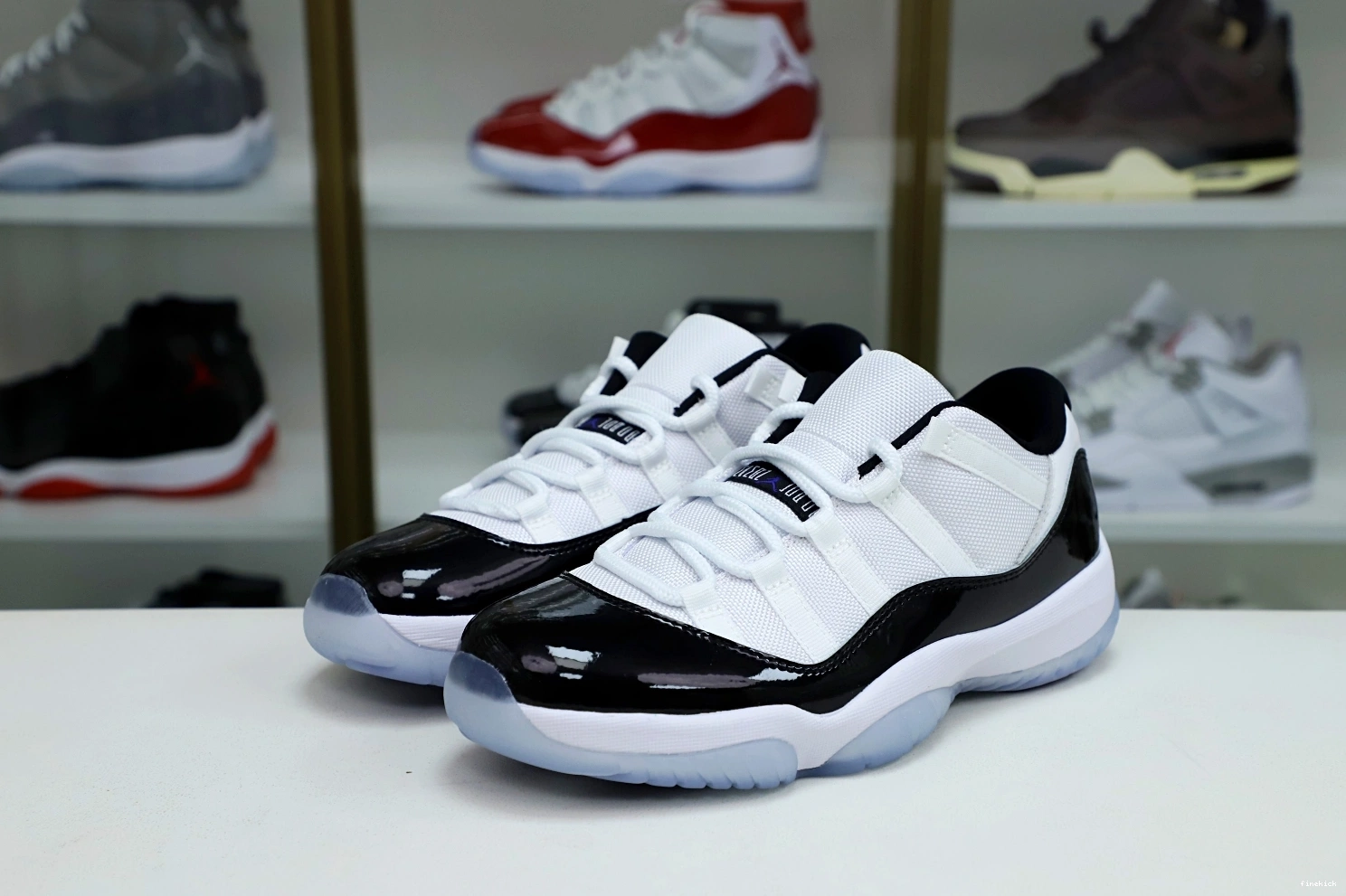 AIR JORDAN 11 LOW RETRO CONCORD 0721